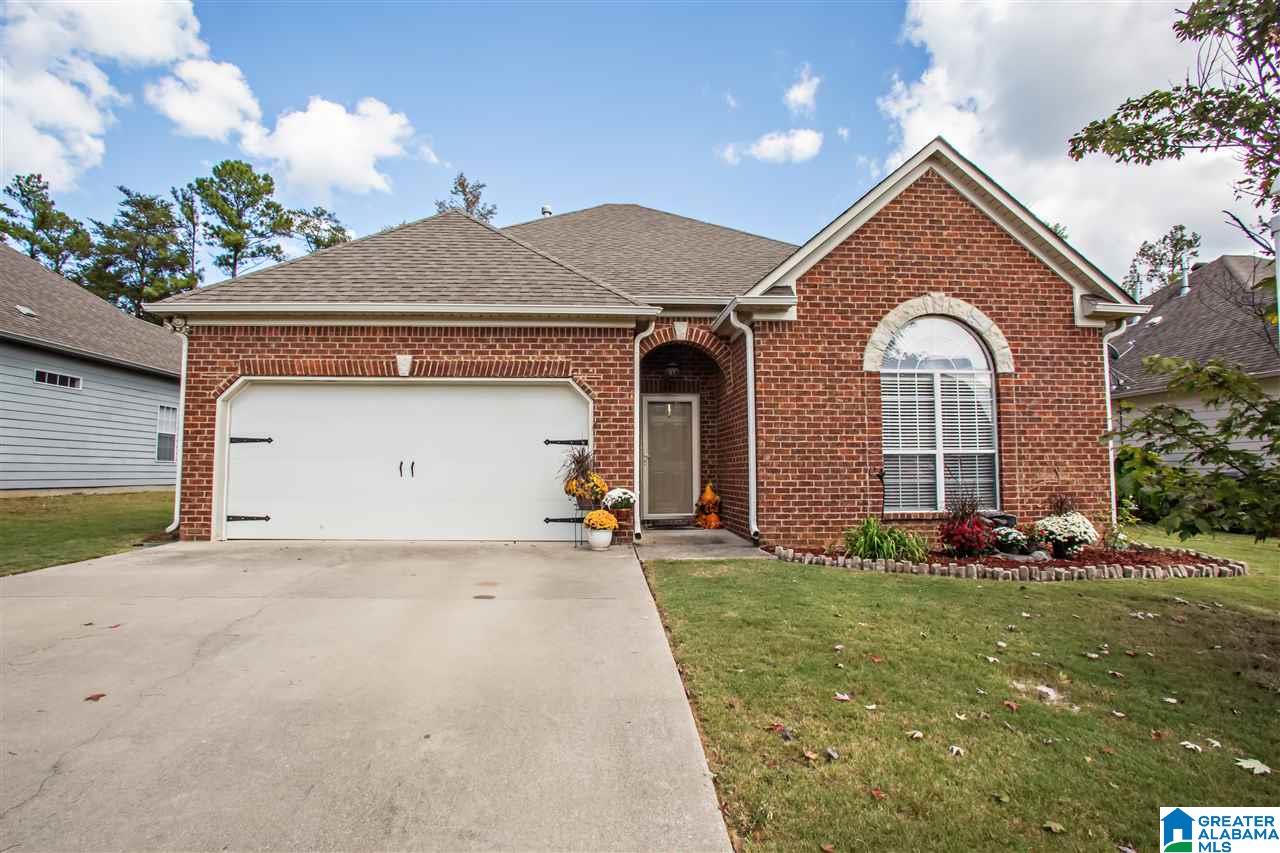 1040 Kerry Drive Calera, AL 35040 - Photo 2 of 40