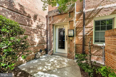 $470,000 | 1115 North Pitt Street, Unit 3A, Alexandria, VA 22314