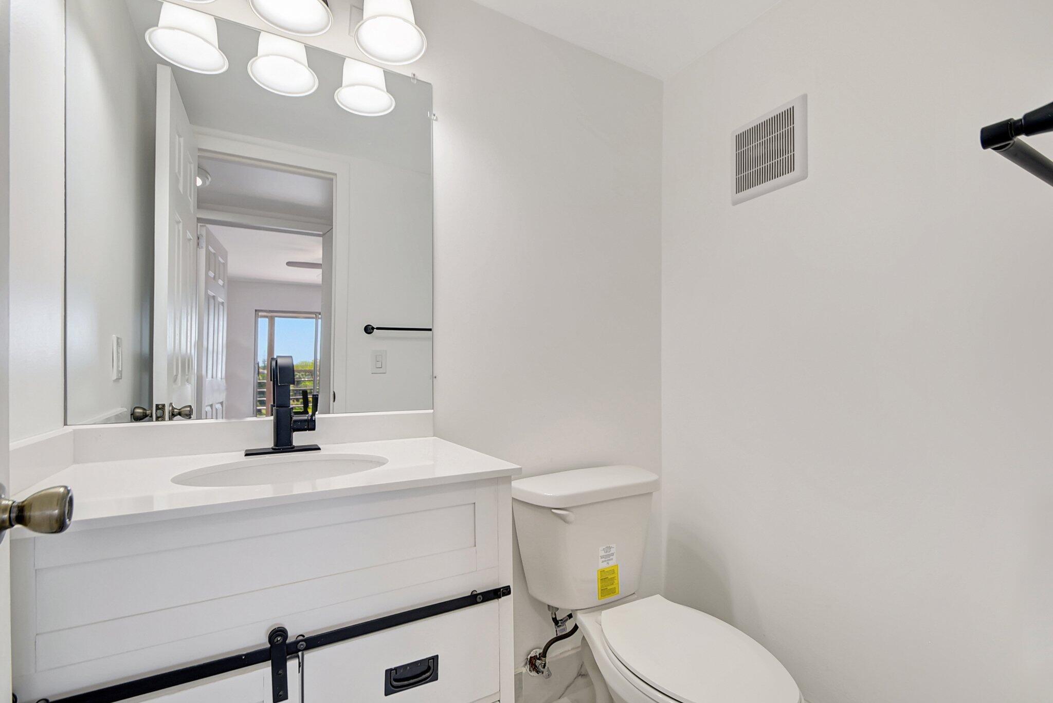 4015 Cornwall East Boca Raton, FL 33434 - Photo 21 of 85 25-web-or-mls-ALP_4822