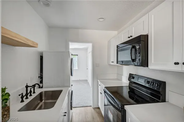 $1,295 | 1065 A Franklin Avenue, Las Vegas, NV 89104