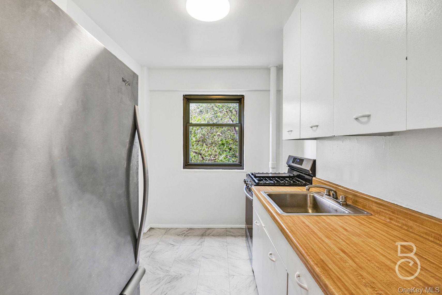 21-71 34th Avenue, Unit 5D Queens, NY 11106 - Photo 5 of 18