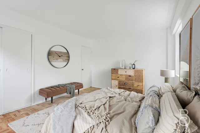 $479,000 | 21-71 34th Avenue, Unit 5D | Astoria