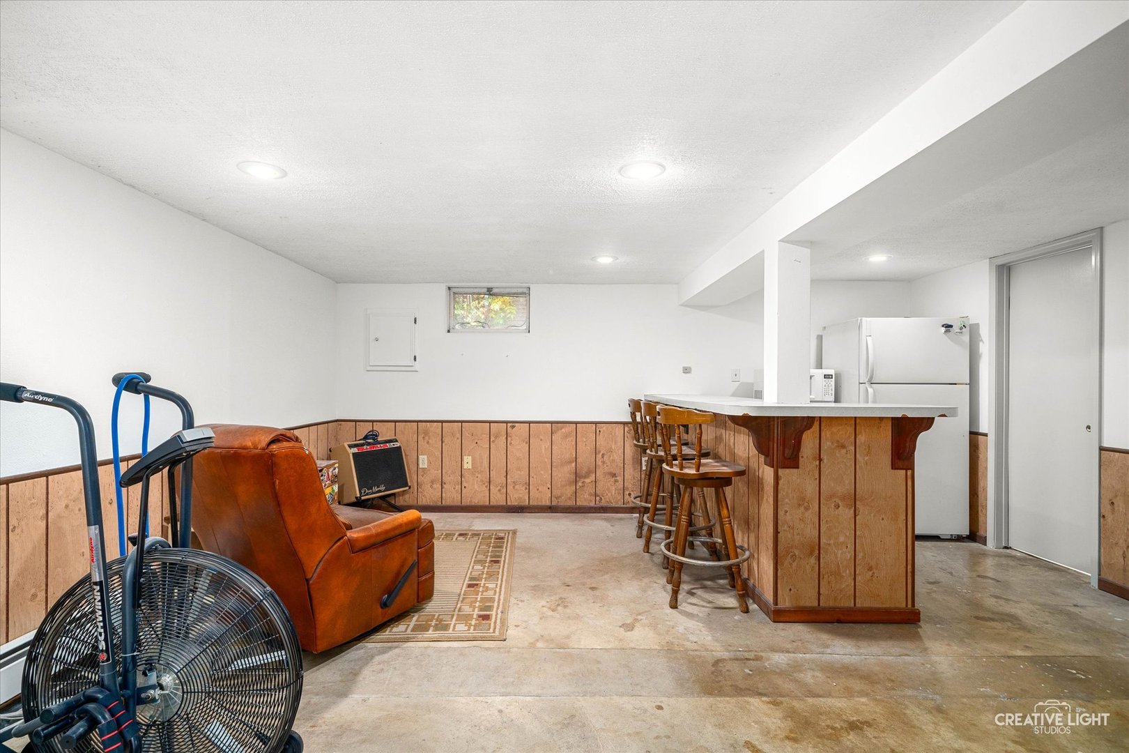 457 West Spring Street South Elgin, IL 60177 - Photo 14 of 21 a living room with furniture