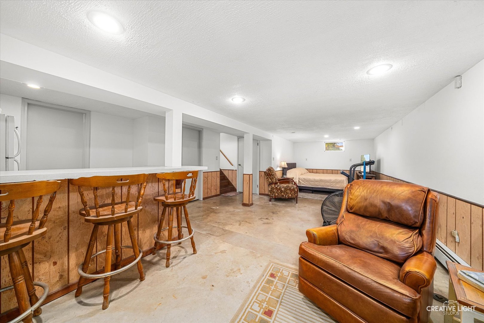 457 West Spring Street South Elgin, IL 60177 - Photo 15 of 21 a living room with furniture a city view and a couch
