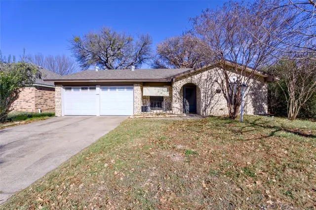 $295,000 | 1717 Oak Tree Drive, Denton, TX 76209