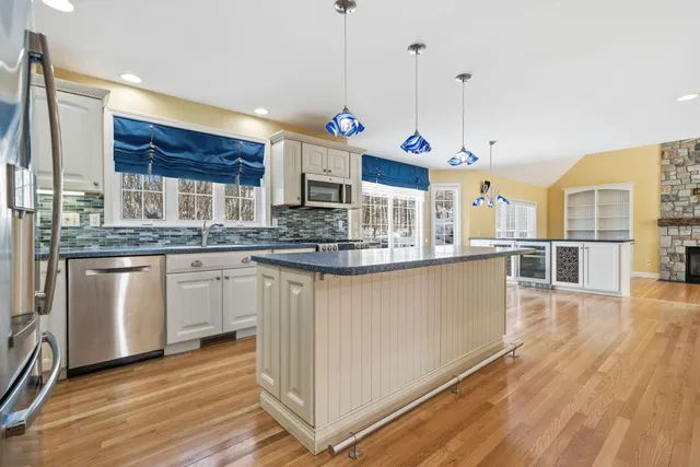 $929,000 | 5 Thistle Lane, Hooksett, NH 03106