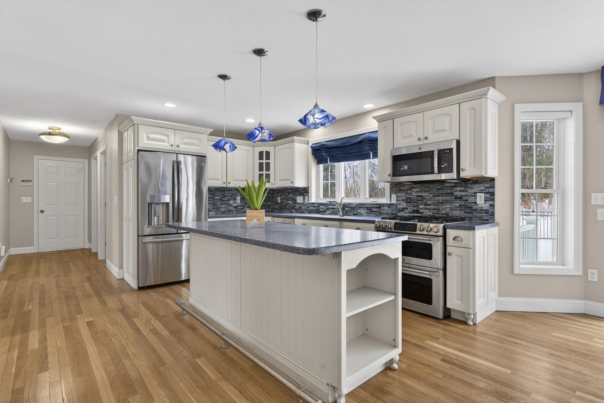 5 Thistle Lane Hooksett, NH 03106 - Photo 15 of 64