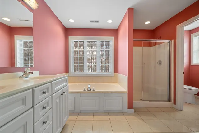 $929,000 | 5 Thistle Lane, Hooksett, NH 03106