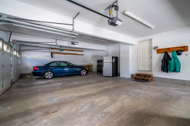 $929,000 | 5 Thistle Lane, Hooksett, NH 03106