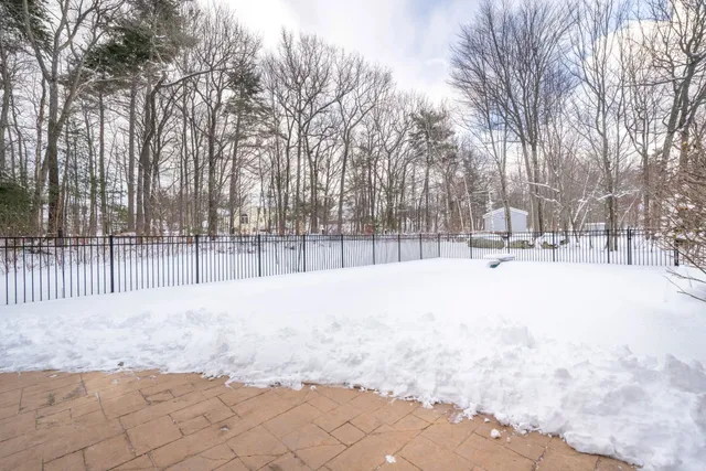 $929,000 | 5 Thistle Lane, Hooksett, NH 03106