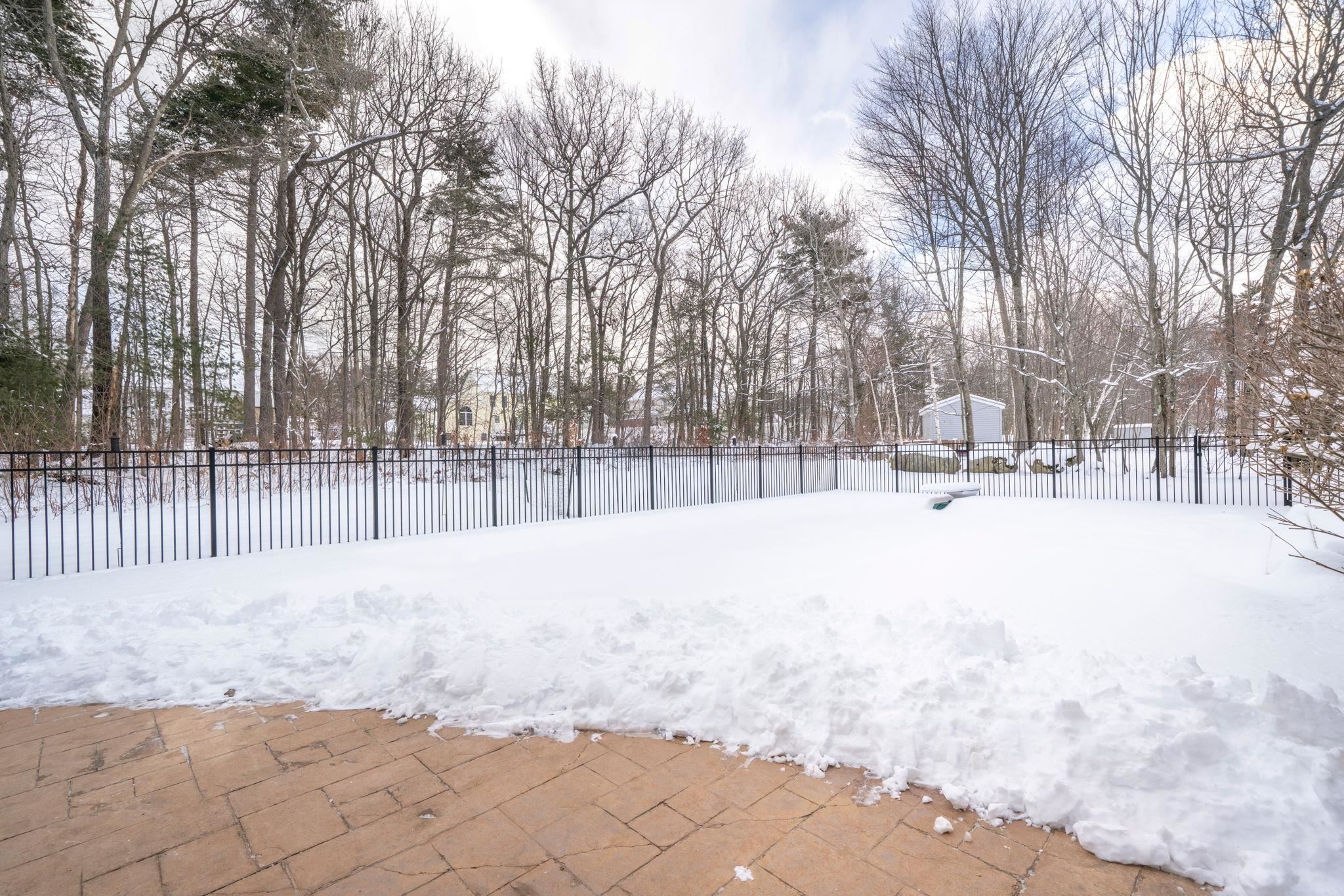 5 Thistle Lane Hooksett, NH 03106 - Photo 10 of 60