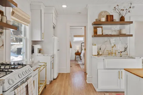 $520,000 | 3823 Vincent Avenue South, Minneapolis, MN 55410