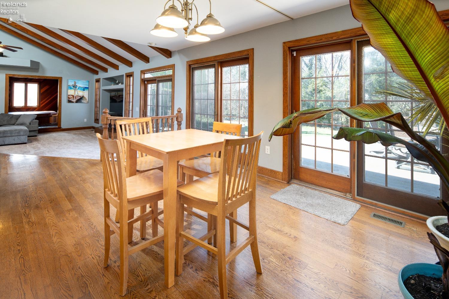 1740 Hampton Road Fremont, OH 43420 - Photo 7 of 59 Gallery Image 7