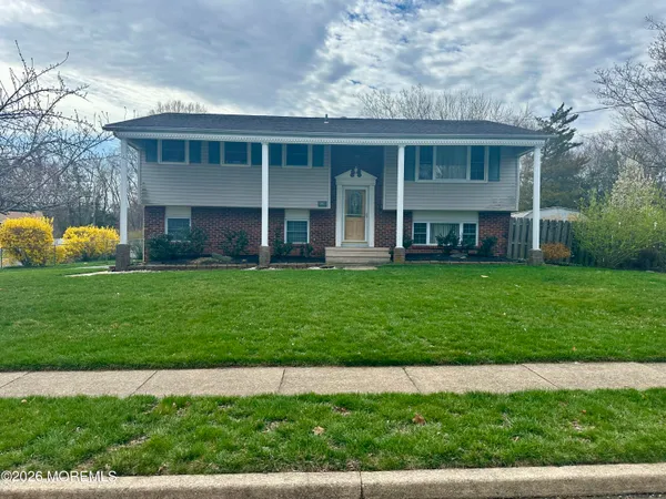 $639,000 | 41 East Connecticut Concourse, Jackson, NJ 08527