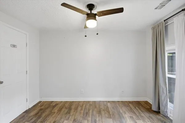 $1,350 | 4024 Collinwood Avenue, Fort Worth, TX 76107