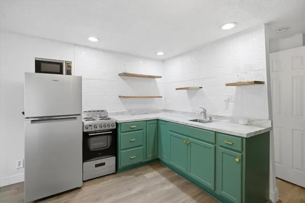 $1,350 | 4024 Collinwood Avenue, Fort Worth, TX 76107