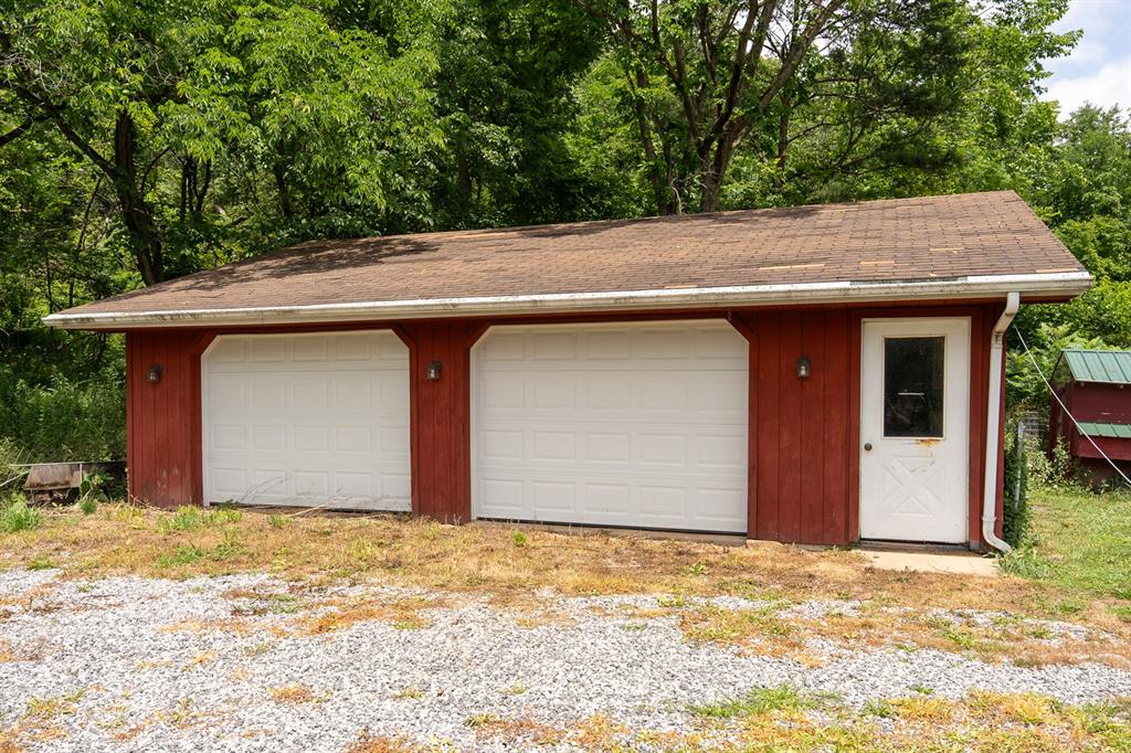 3510 Green Garden Road Aliquippa, PA 15001 - Photo 24 of 31