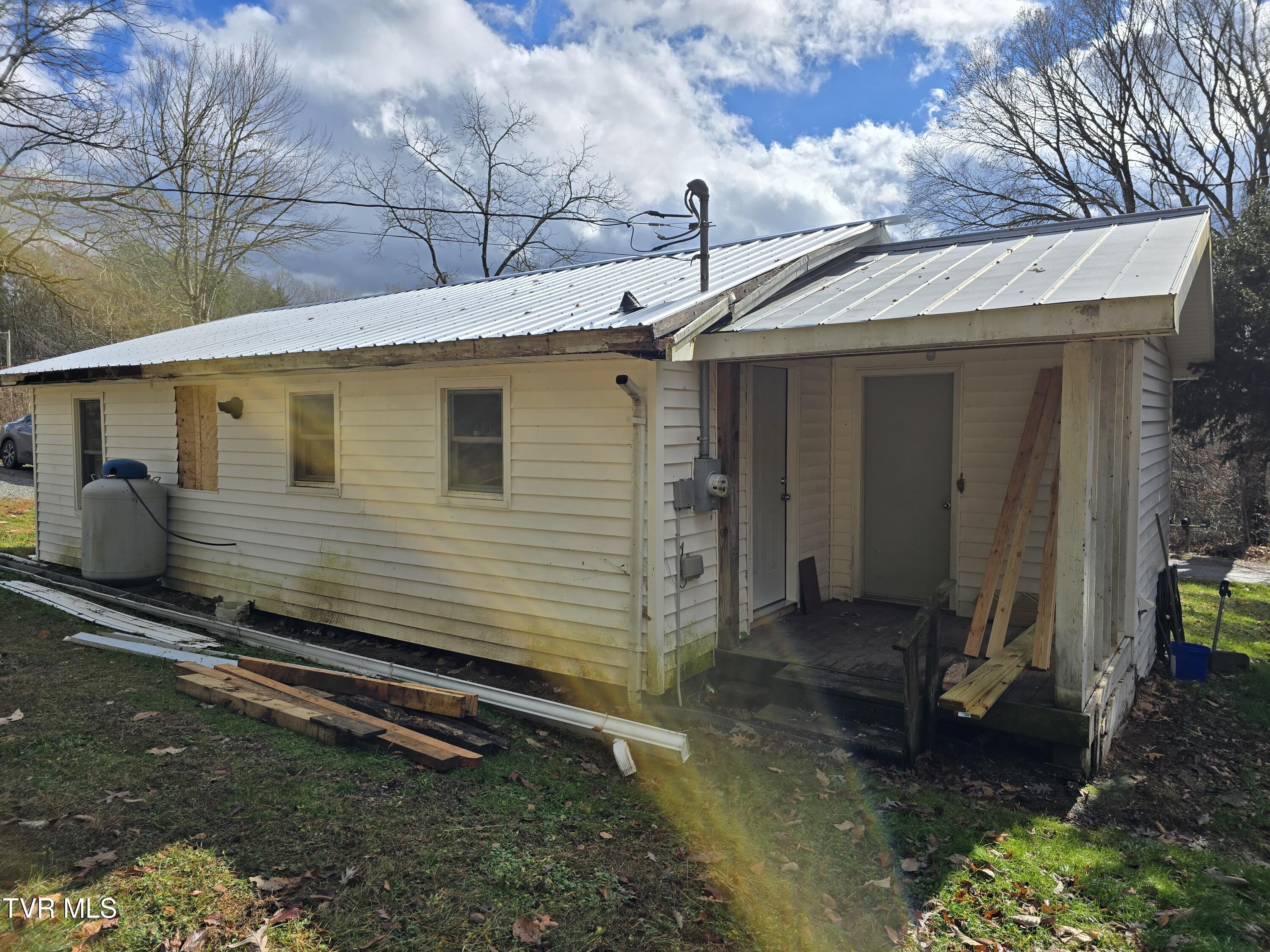 2053 Berry Branch Road Mountain City, TN 37683 - Photo 5 of 5 20251122_122459