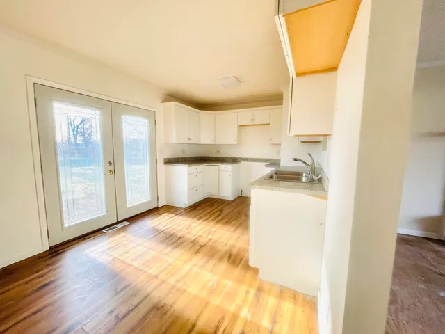 $182,500 | 1417 Gerry Drive, Jackson, MI 49202