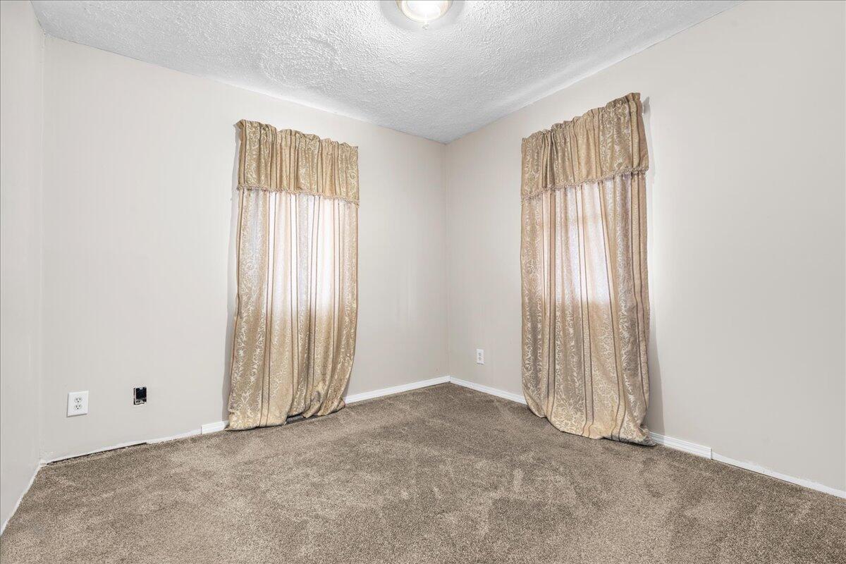 4924 Pleasant Grove Road Lansing, MI 48910 - Photo 9 of 14