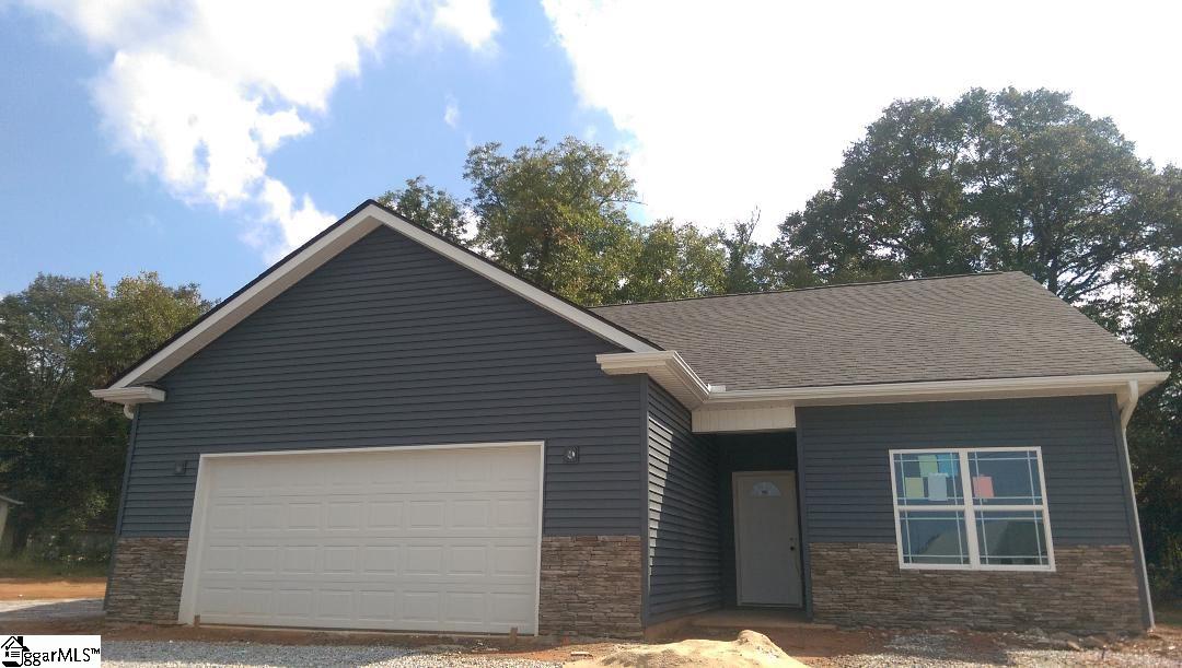 204 Hampton Road Greer, SC 29651 - Photo 1 of 3 Gallery Image 1