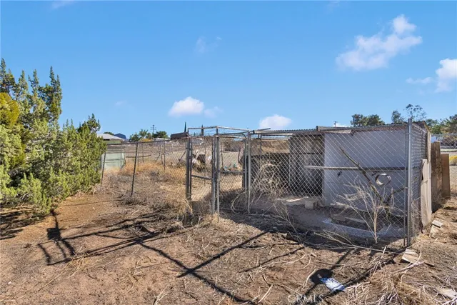 $365,000 | 9283 Atsina Road, Phelan, CA 92371