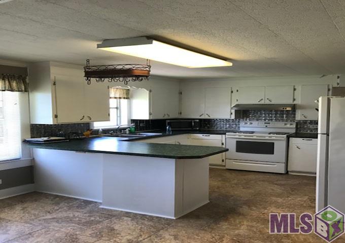 101 Lloyd Street Montegut, LA 70377 - Photo 3 of 9 Kitchen