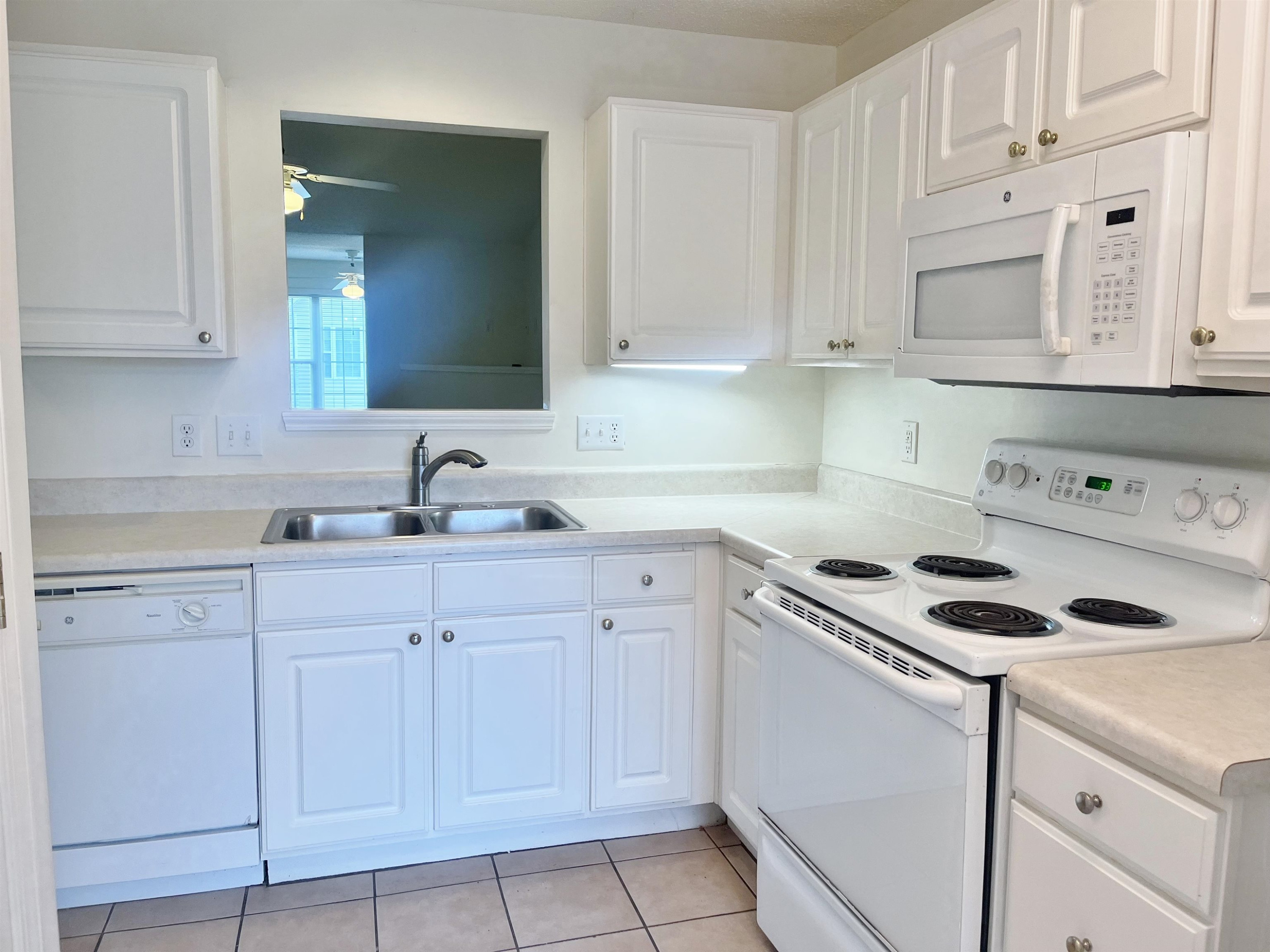 2410 Huntscroft Lane, Unit 201 Raleigh, NC 27617 - Photo 2 of 16 Photo 2
