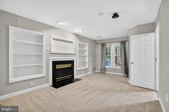 $3,100 | 25402 Herring Creek Drive, Chantilly, VA 20152