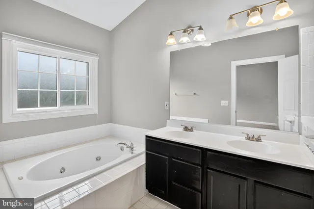 $3,100 | 25402 Herring Creek Drive, Chantilly, VA 20152