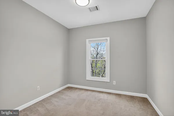 $3,100 | 25402 Herring Creek Drive, Chantilly, VA 20152