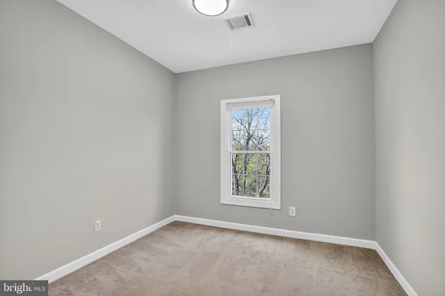 $3,100 | 25402 Herring Creek Drive, Chantilly, VA 20152