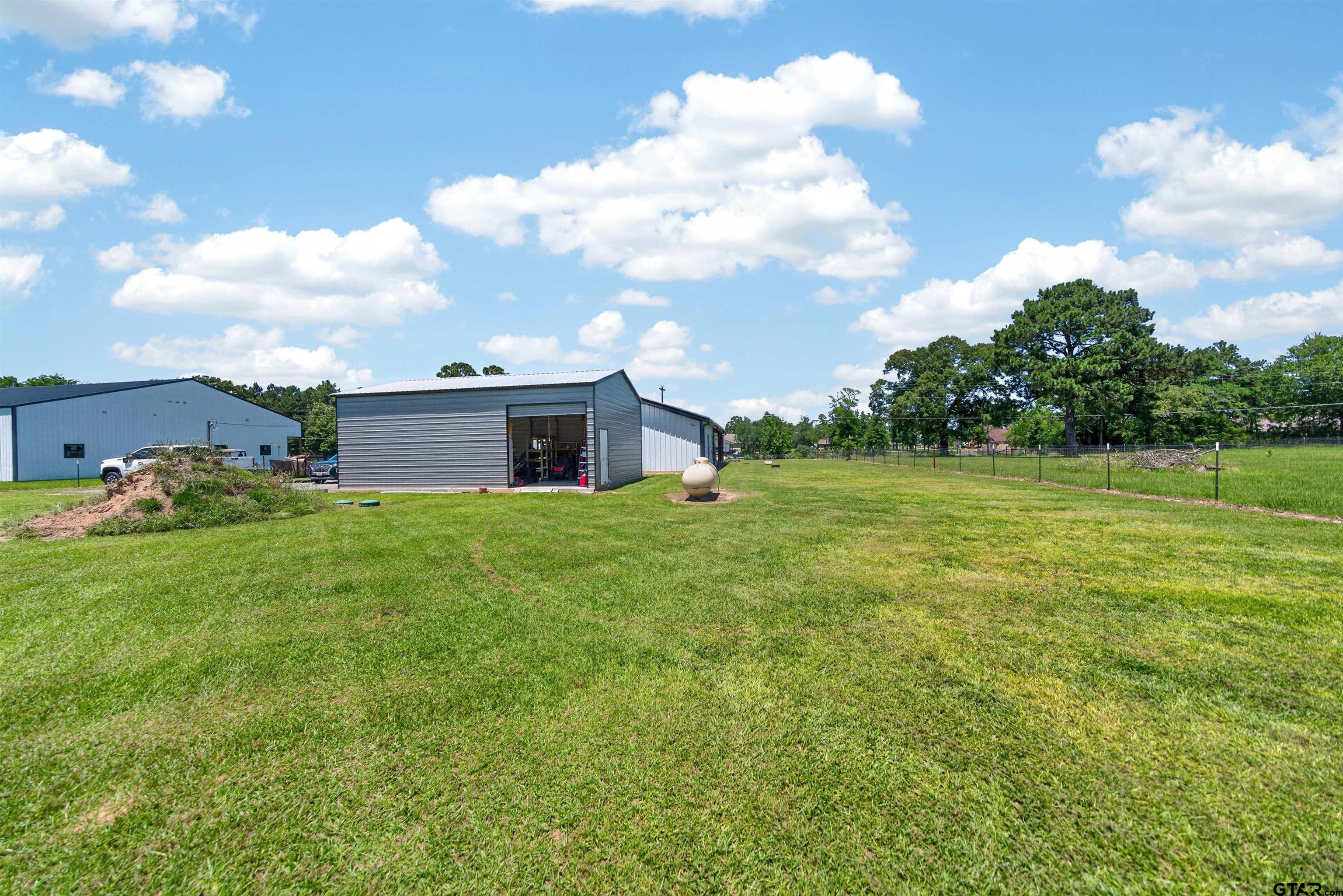 21230 County Road Chandler, TX 75758 - Photo 7 of 48