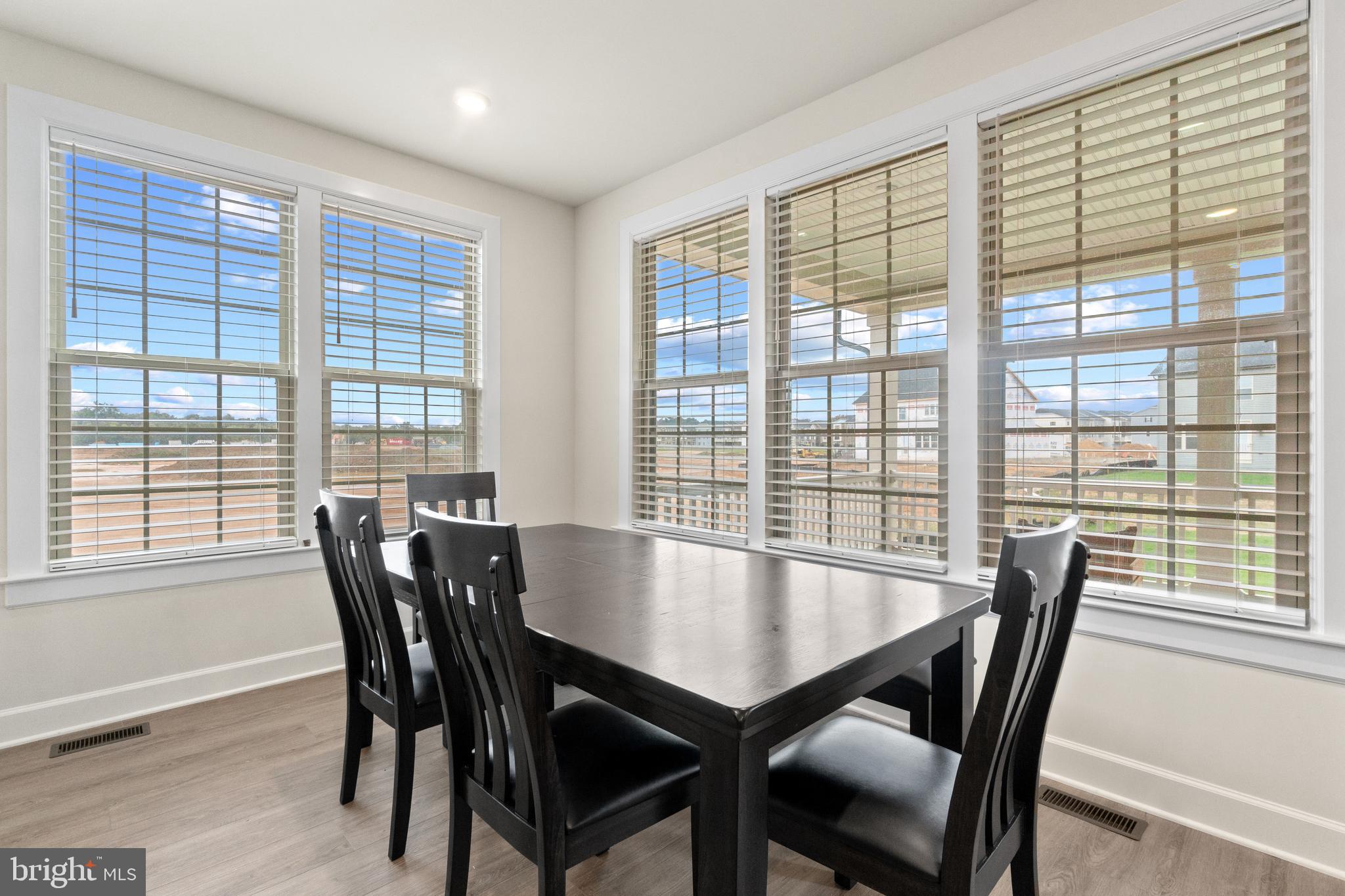 6547 Clubhouse Boulevard Laurel, MD 20708 - Photo 12 of 54 Breakfast Nook