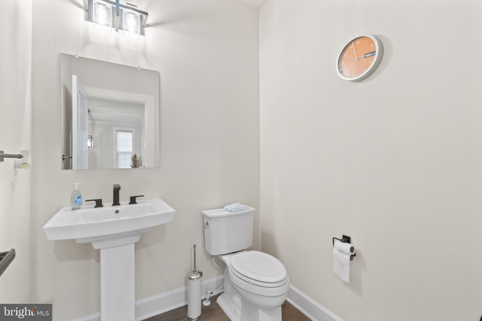 6547 Clubhouse Boulevard Laurel, MD 20708 - Photo 20 of 54 Powder Room