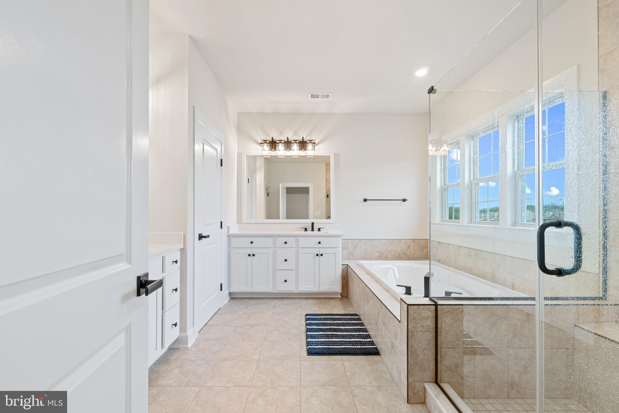 6547 Clubhouse Boulevard Laurel, MD 20708 - Photo 36 of 54 Primary Ensuite Bathroom