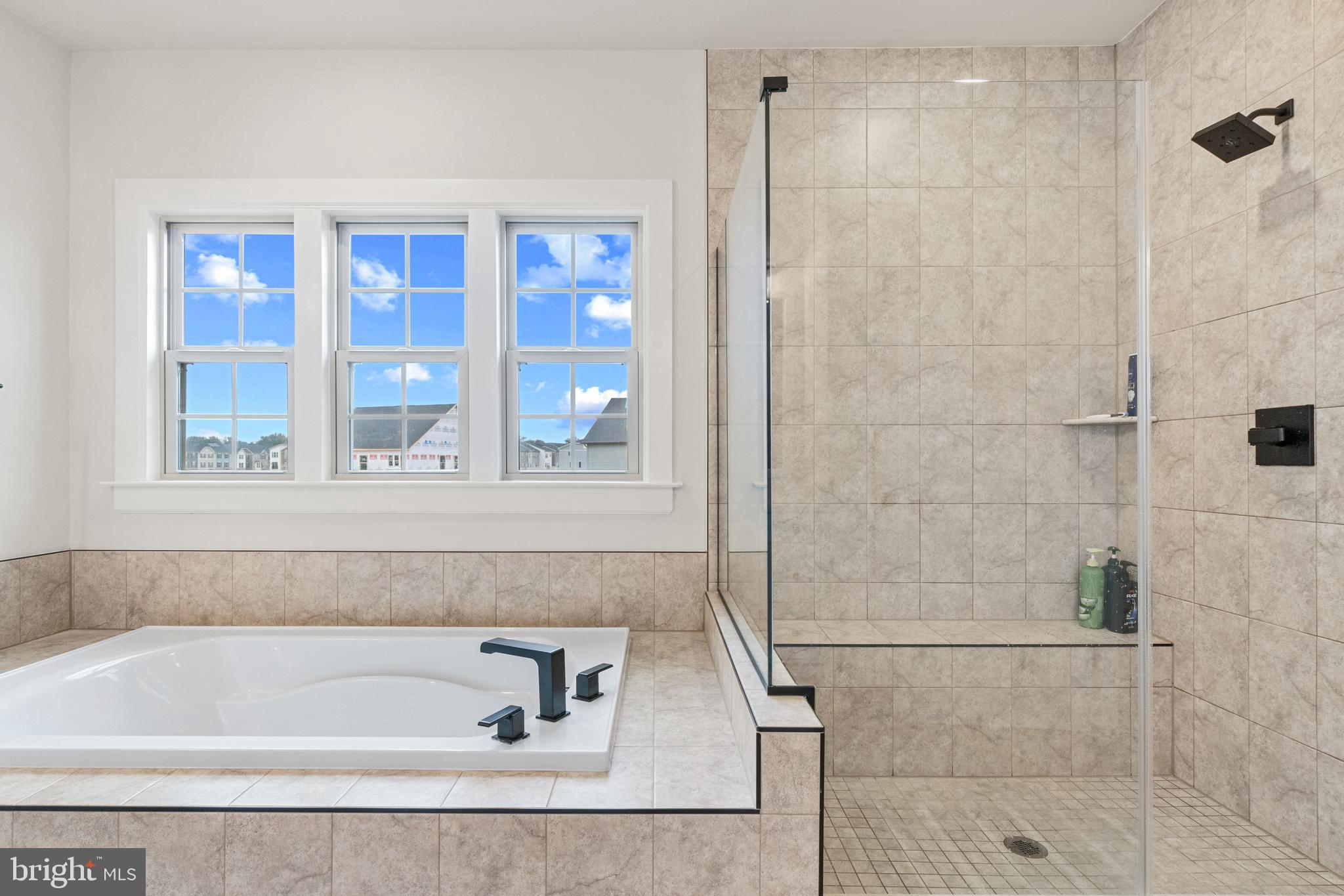 6547 Clubhouse Boulevard Laurel, MD 20708 - Photo 37 of 54 Primary Ensuite Bathroom