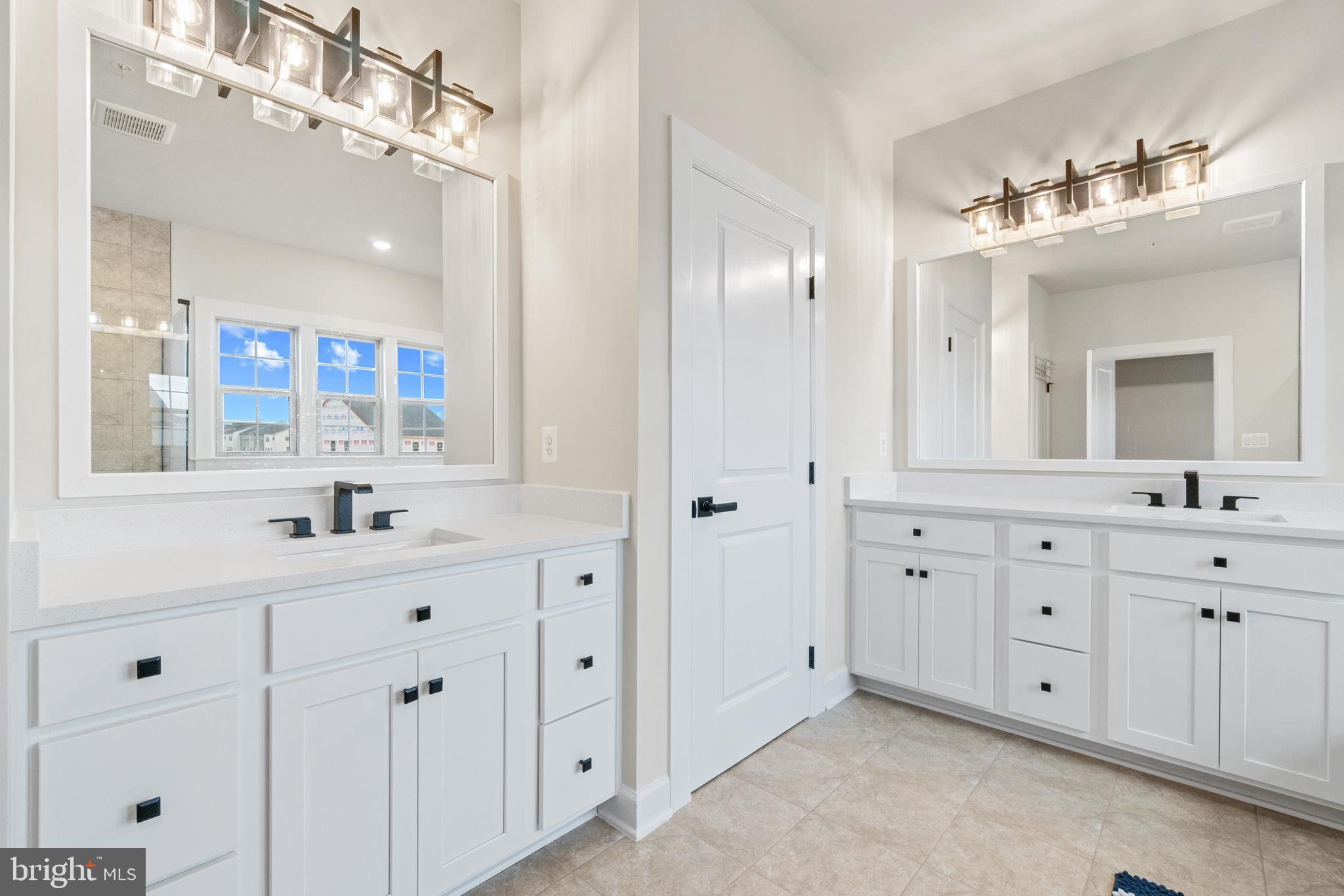 6547 Clubhouse Boulevard Laurel, MD 20708 - Photo 38 of 54 Primary Ensuite Bathroom