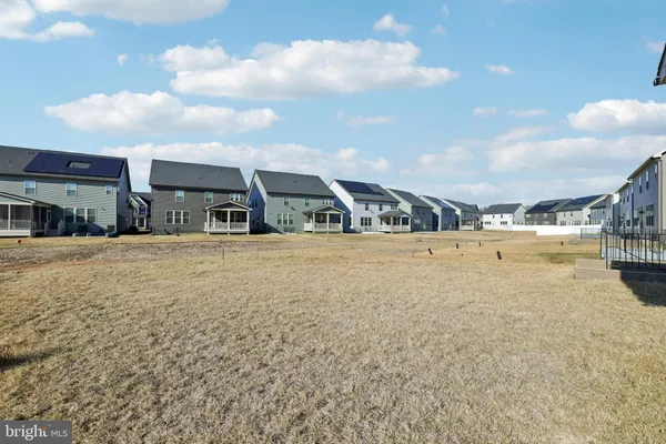 $950,000 | 6547 Clubhouse Boulevard, Laurel, MD 20708