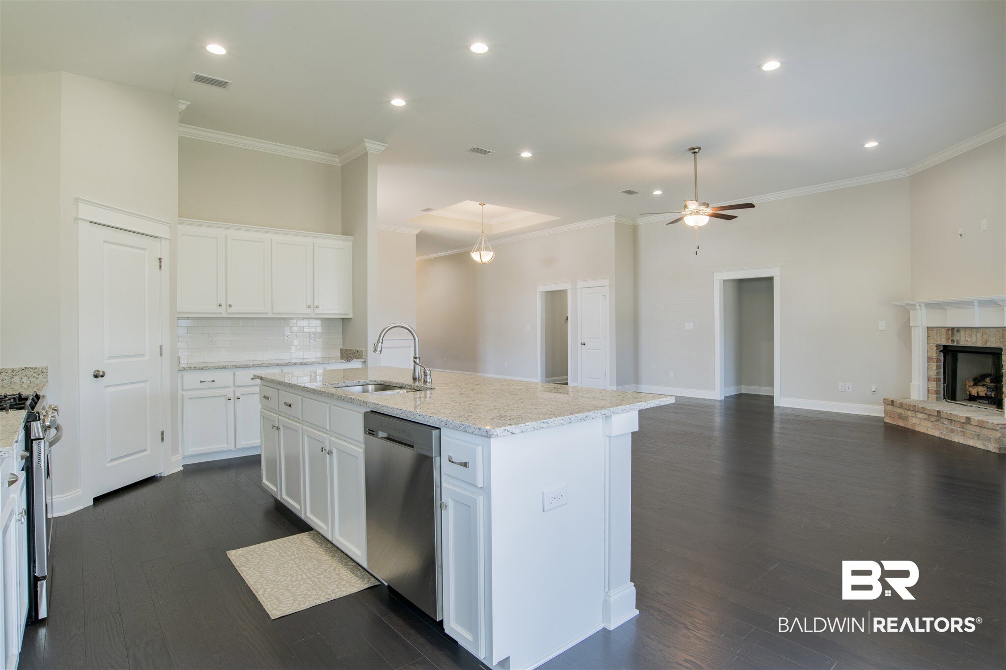 12631 Squirrel Drive Daphne, AL 36527 - Photo 13 of 37