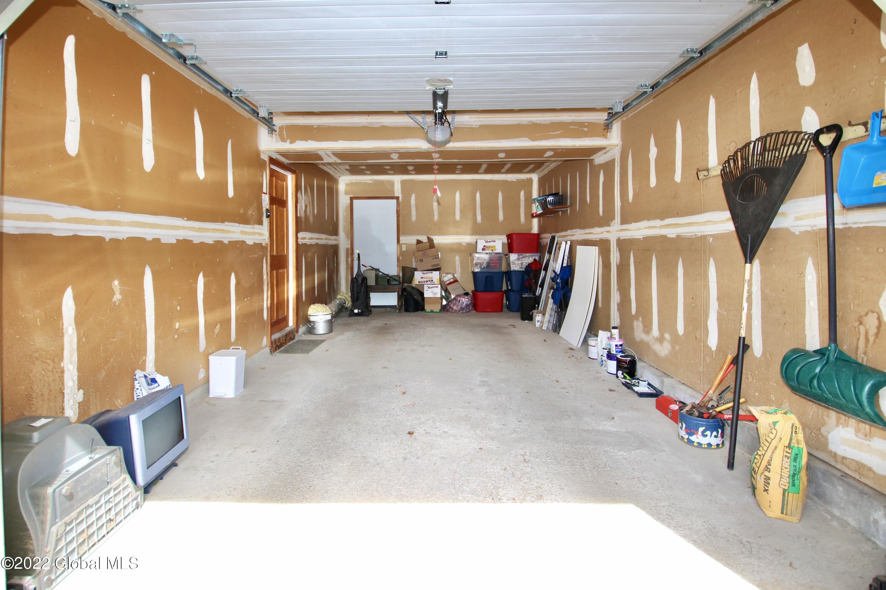 1200 Kings Road Colonie, NY 12303 - Photo 31 of 45 IMG_6422