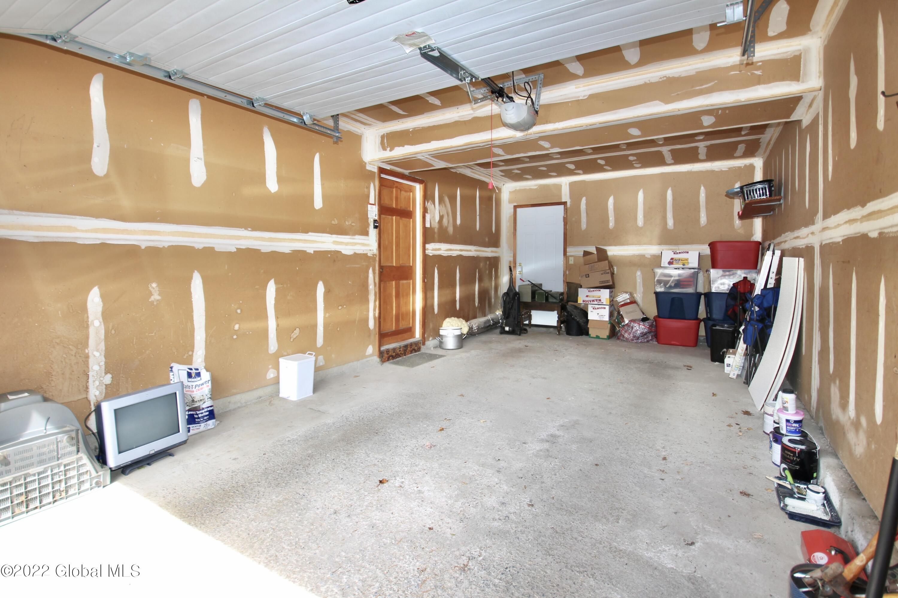 1200 Kings Road Colonie, NY 12303 - Photo 32 of 45 IMG_6426