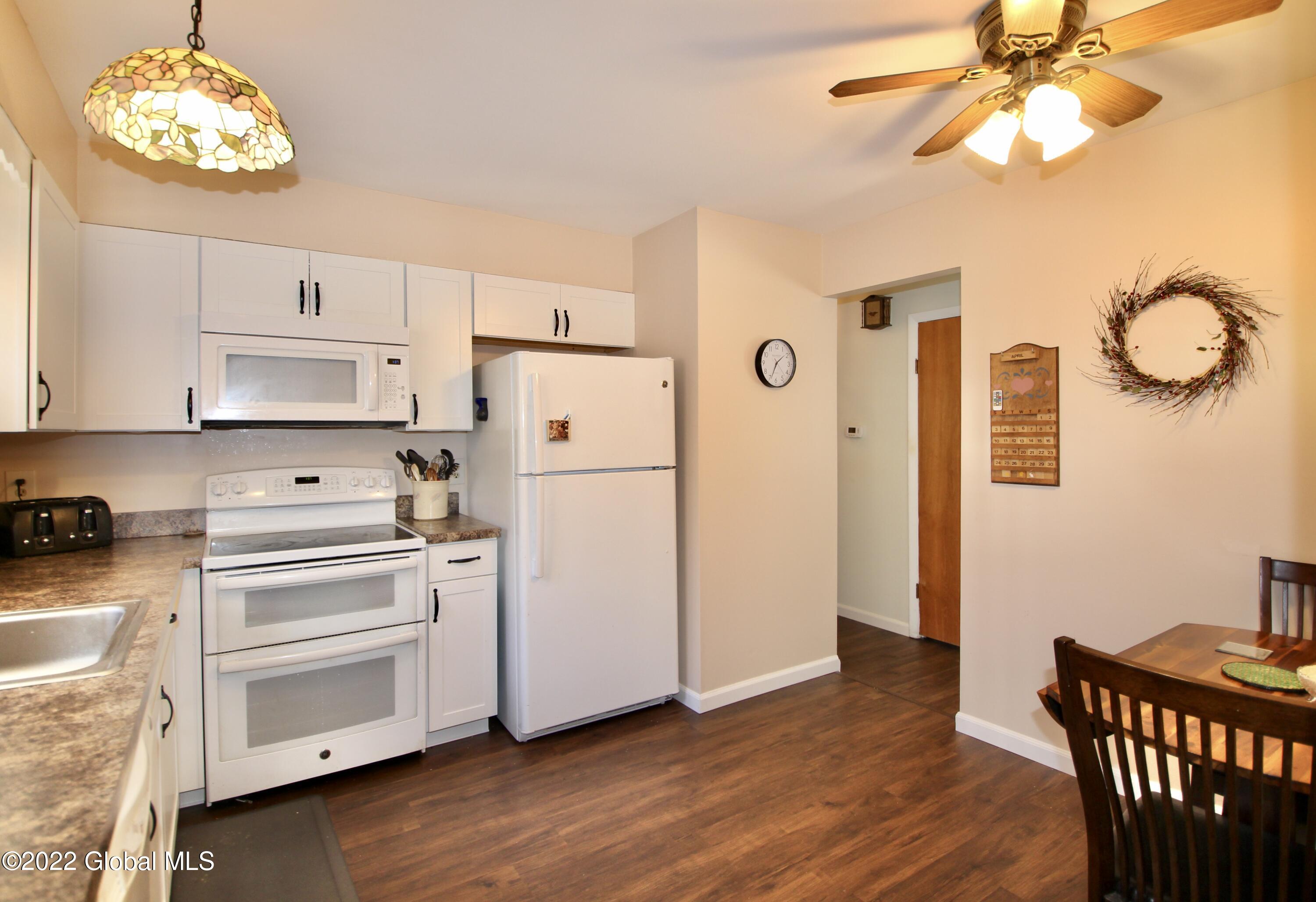 1200 Kings Road Colonie, NY 12303 - Photo 7 of 45 IMG_6331