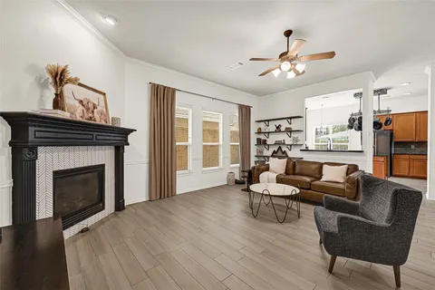 $439,000 | 2602 Shady Acres Court, Houston, TX 77008