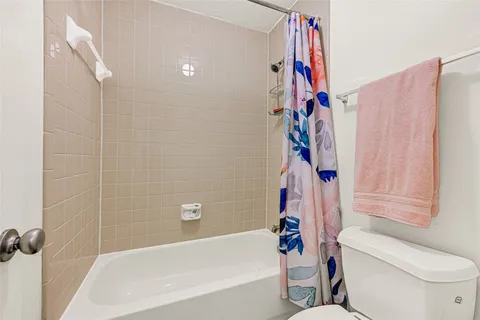 $439,000 | 2602 Shady Acres Court, Houston, TX 77008