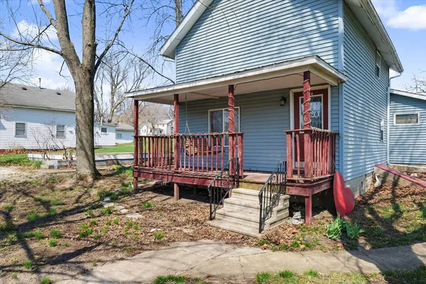 $68,500 | 136 East Ohio Street, Sibley, IL 61773