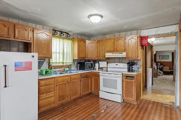 $68,500 | 136 East Ohio Street, Sibley, IL 61773