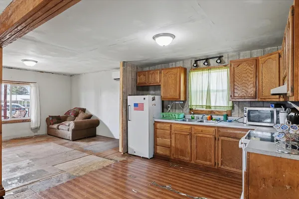 $68,500 | 136 East Ohio Street, Sibley, IL 61773