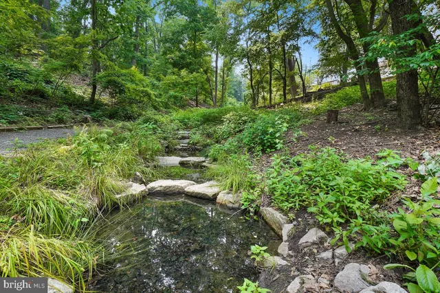 $3,200 | 5904 Mt Eagle Drive, Unit 105, Alexandria, VA 22303