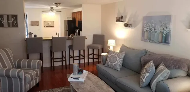 $164,900 | 51 Brook Street, Unit 5A, Naugatuck, CT 06770